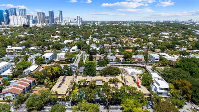 905 SE 12th Court 15, Fort Lauderdale, FL 33316