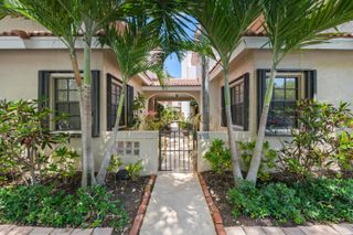 905 SE 12th Court 15, Fort Lauderdale, FL 33316
