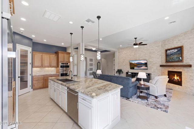 18174 W ACACIA Drive, Goodyear, AZ 85338