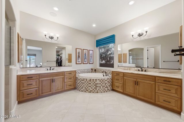18174 W ACACIA Drive, Goodyear, AZ 85338
