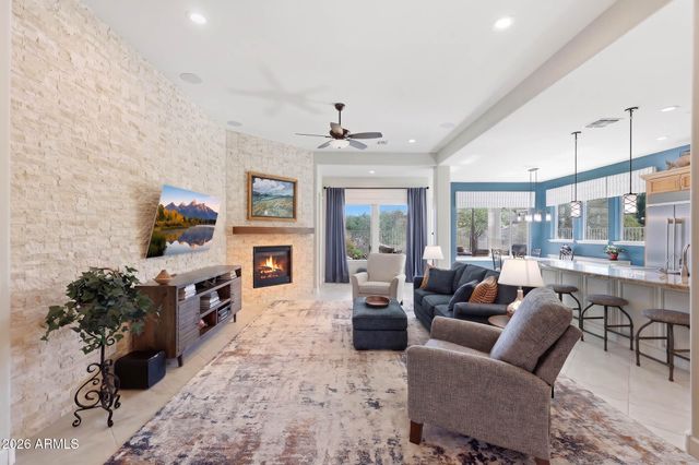 18174 W ACACIA Drive, Goodyear, AZ 85338