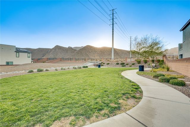 10764 Maltese Falcon Avenue, Las Vegas, NV 89129