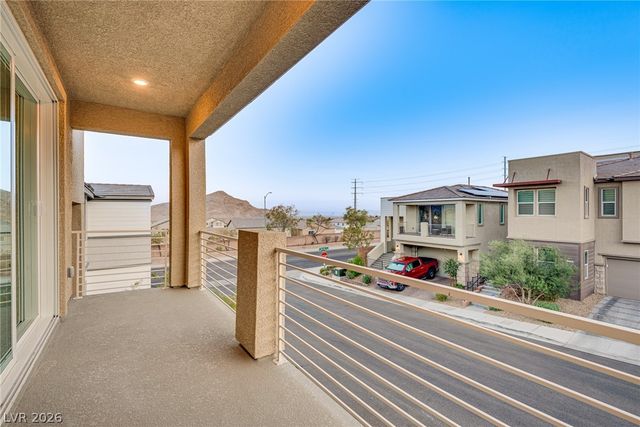 10764 Maltese Falcon Avenue, Las Vegas, NV 89129