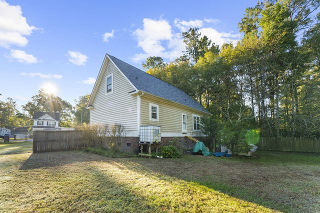 115 Young Drive, Summerville, SC 29483