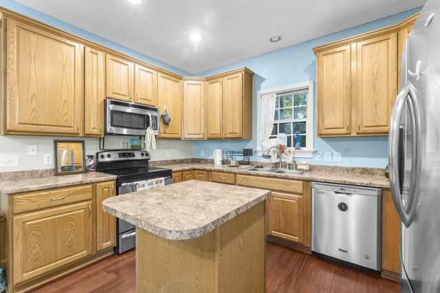 115 Young Drive, Summerville, SC 29483