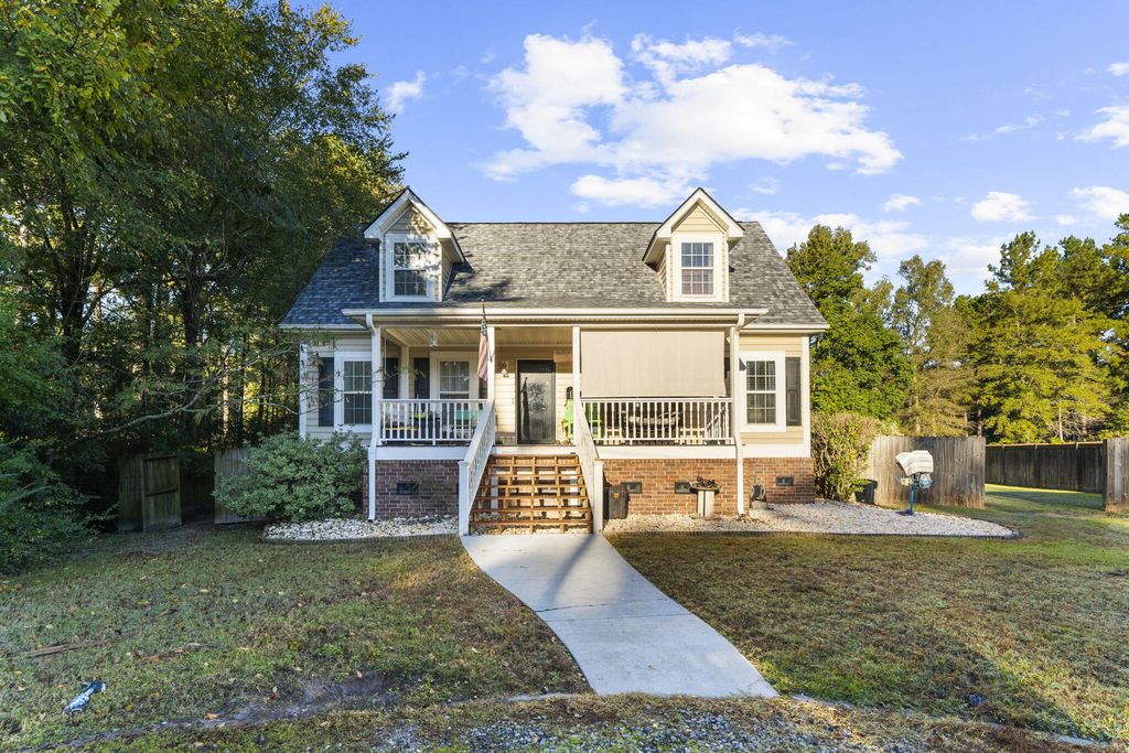 115 Young Drive, Summerville, SC 29483