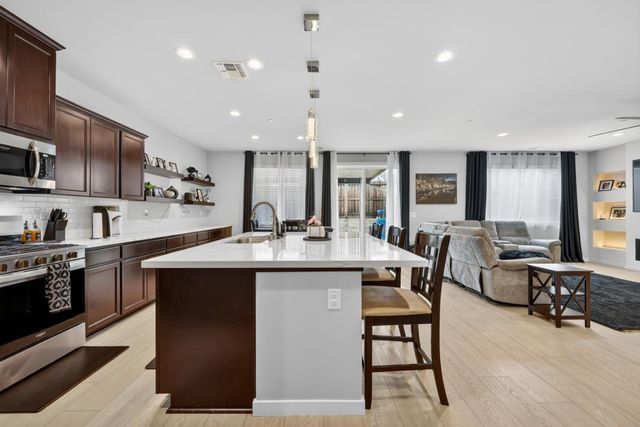799 Havenwood Dr, Lincoln, CA 95648