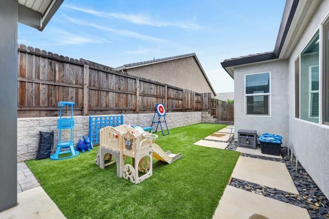 799 Havenwood Dr, Lincoln, CA 95648