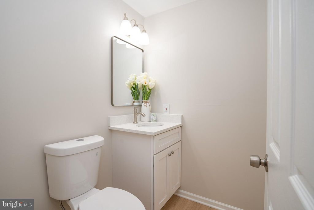 Image 18 of property listing at 114 GENTLEBROOK RD, Owings Mills, MD 21117