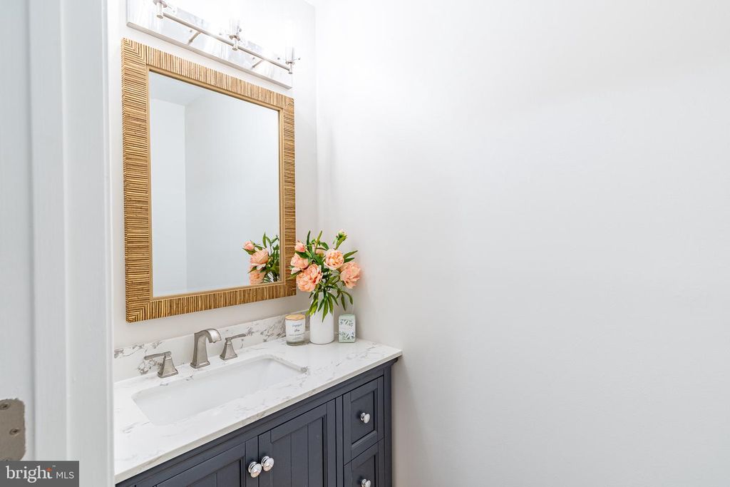 Image 4 of property listing at 114 GENTLEBROOK RD, Owings Mills, MD 21117