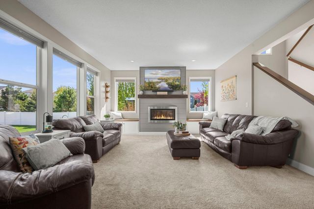 6023 158th Street W, Apple Valley, MN 55124
