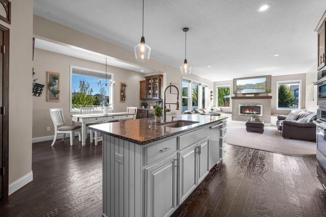 6023 158th Street W, Apple Valley, MN 55124