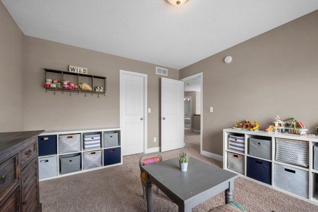 6023 158th Street W, Apple Valley, MN 55124