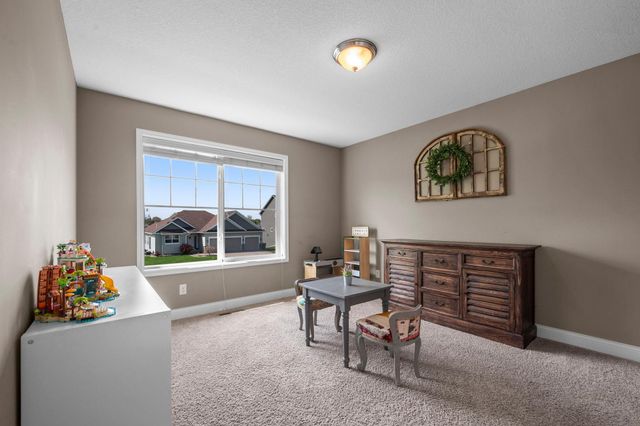 6023 158th Street W, Apple Valley, MN 55124