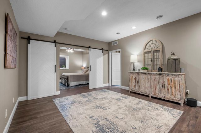 6023 158th Street W, Apple Valley, MN 55124