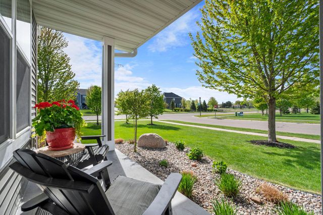 6023 158th Street W, Apple Valley, MN 55124