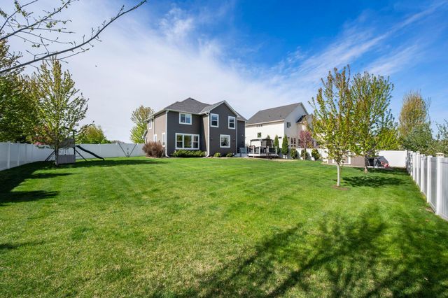 6023 158th Street W, Apple Valley, MN 55124