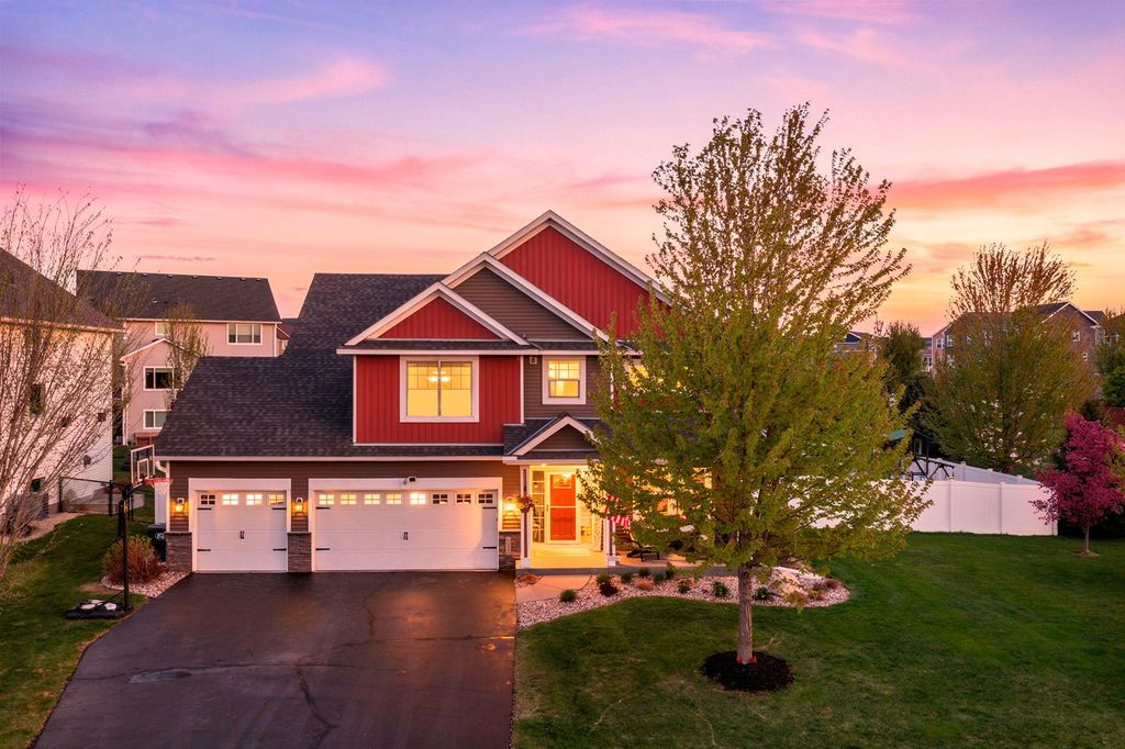 6023 158th Street W, Apple Valley, MN 55124