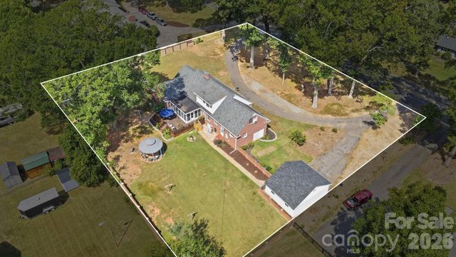 3031 Gardner Park Drive, Gastonia, NC 28054
