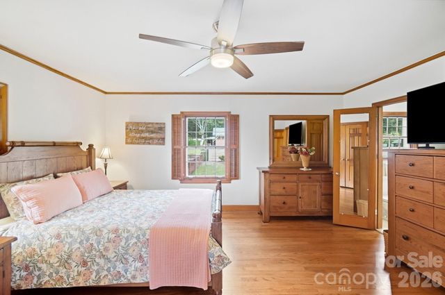 3031 Gardner Park Drive, Gastonia, NC 28054