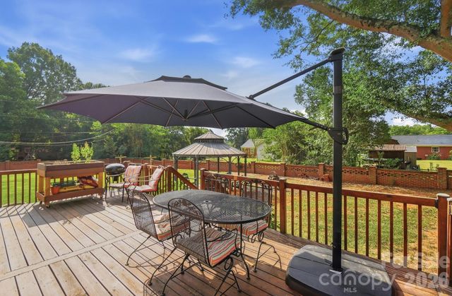 3031 Gardner Park Drive, Gastonia, NC 28054
