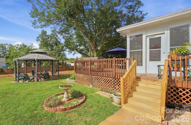 3031 Gardner Park Drive, Gastonia, NC 28054