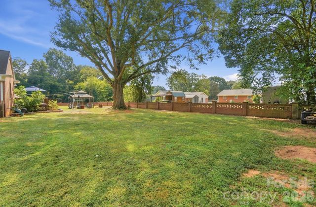 3031 Gardner Park Drive, Gastonia, NC 28054