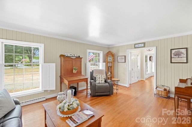 3031 Gardner Park Drive, Gastonia, NC 28054