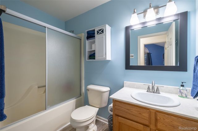 410 Bent Oak Street, Fenton, MI 48430