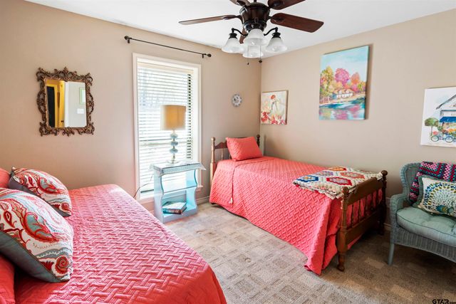 175 Old Gate Path, Holly Lake Ranch, TX 75765