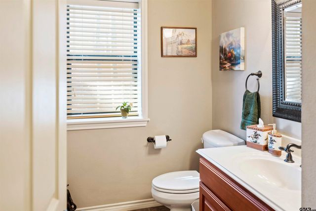 175 Old Gate Path, Holly Lake Ranch, TX 75765