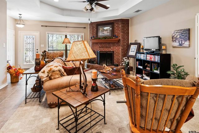 175 Old Gate Path, Holly Lake Ranch, TX 75765