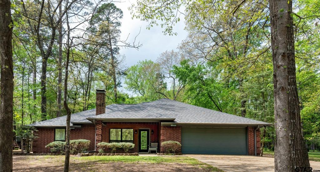 175 Old Gate Path, Holly Lake Ranch, TX 75765