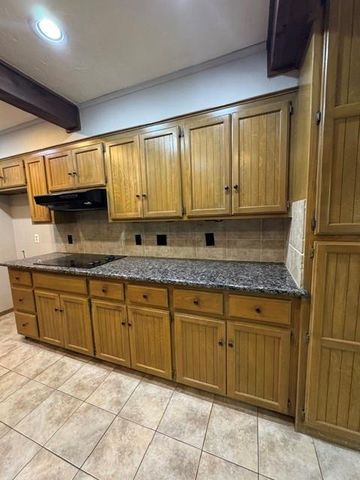 4120 W Washington Avenue, Piedmont, OK 73078
