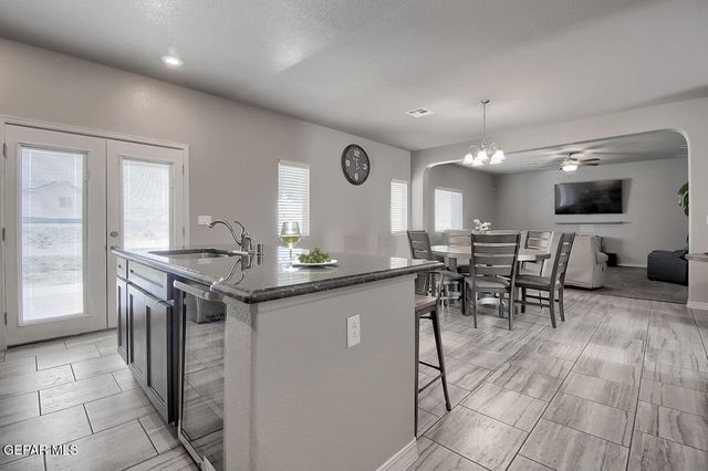 2183 ENCHANTED BRIM Drive, El Paso, TX 79911