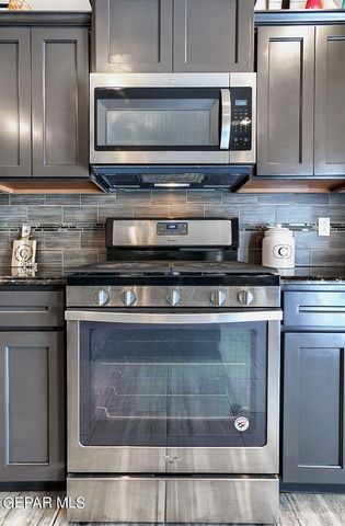 2183 ENCHANTED BRIM Drive, El Paso, TX 79911