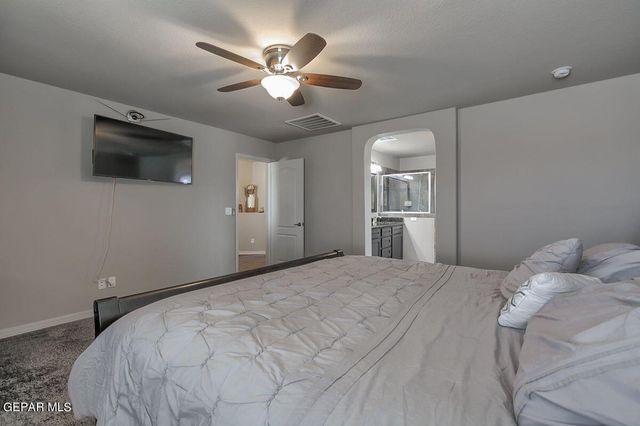 2183 ENCHANTED BRIM Drive, El Paso, TX 79911