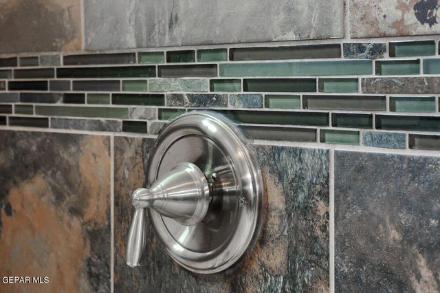 2183 ENCHANTED BRIM Drive, El Paso, TX 79911