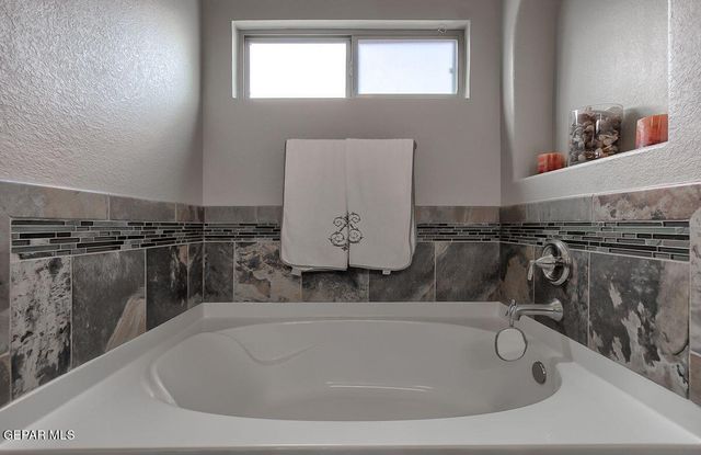 2183 ENCHANTED BRIM Drive, El Paso, TX 79911