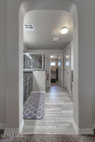 2183 ENCHANTED BRIM Drive, El Paso, TX 79911