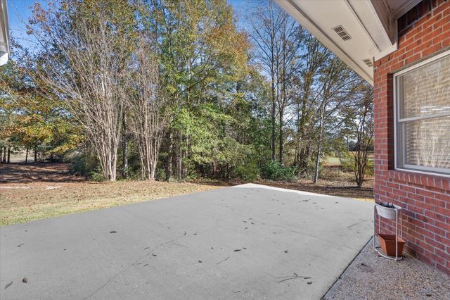 131 Shadow Lake, Hattiesburg, MS 39402