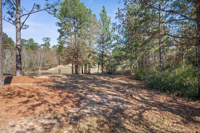 131 Shadow Lake, Hattiesburg, MS 39402