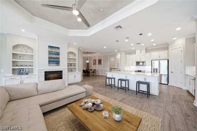 9658 Montelanico LOOP 201, Naples, FL 34119