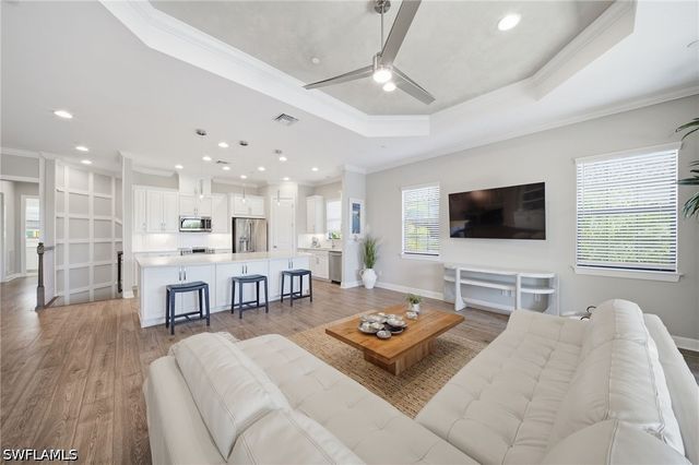 9658 Montelanico LOOP 201, Naples, FL 34119