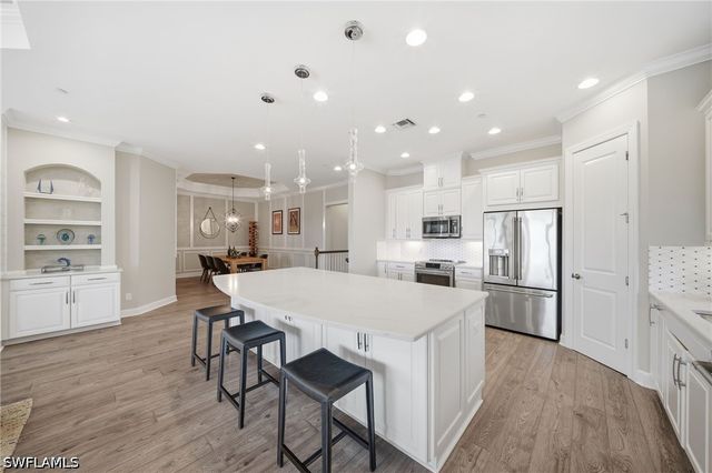 9658 Montelanico LOOP 201, Naples, FL 34119