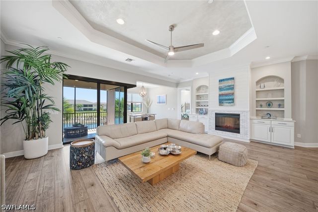 9658 Montelanico LOOP 201, Naples, FL 34119