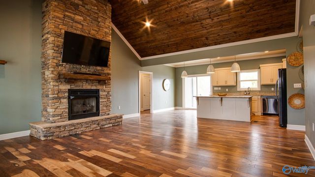 52 Jewel Drive, Grant, AL 35747