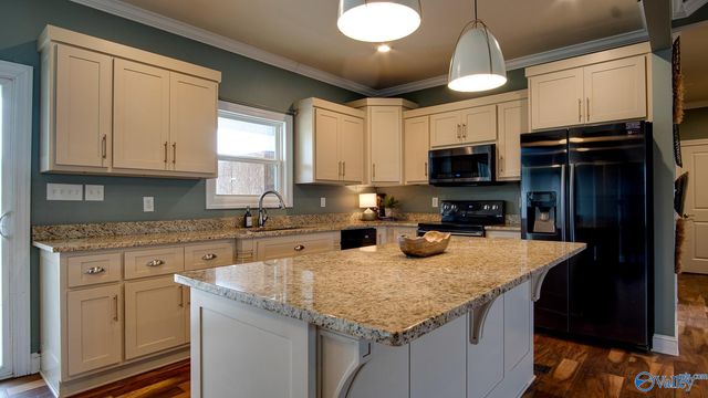 52 Jewel Drive, Grant, AL 35747