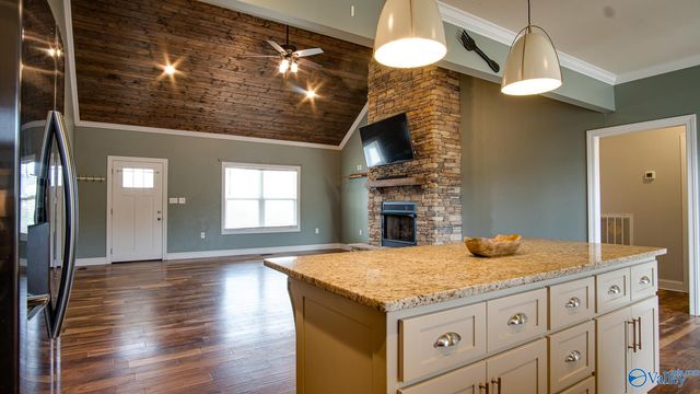 52 Jewel Drive, Grant, AL 35747