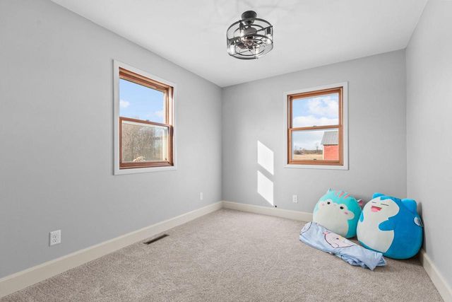 5429 BRODERICK ROAD, Omro, WI 54963